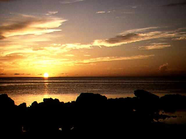 Sonnenuntergang am Hafen, Aitutaki